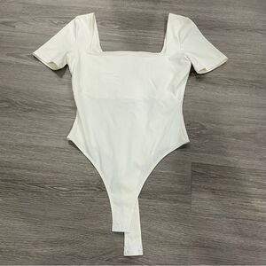 3/$25 ✺ Commense White Square Neck bodysuit M NWT